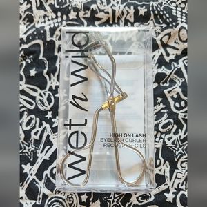FREE Wet n Wild Eyelash Curler